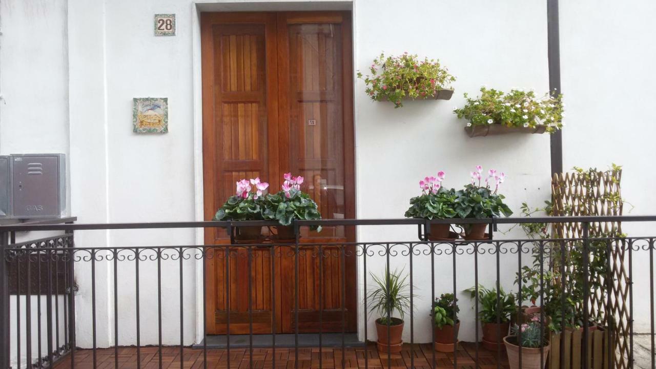 Le Ginestre Dell'etna 2*